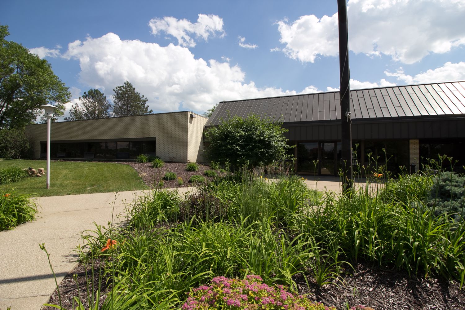 4240 Hickory Ln, Sioux City, IA 51106